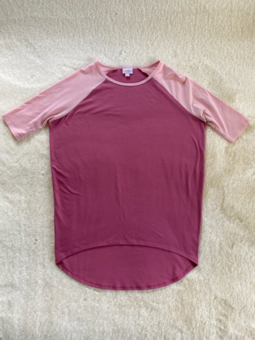 LuLaRoe Irma Pink T-Shirt Raglan Sleeves size XXS oversized relaxed fit